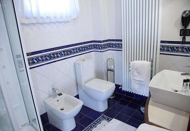 Imagen de la habitación del Hotel Villa Carpenada. Foto 10