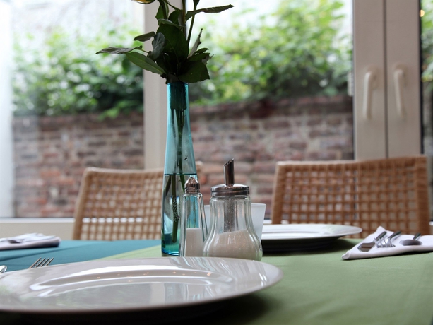 Imagen del bar/restaurante del Hotel Villa Casa. Foto 3