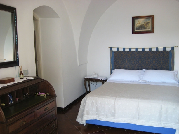Imagen de la habitación del Hotel Villa Casale. Foto 10