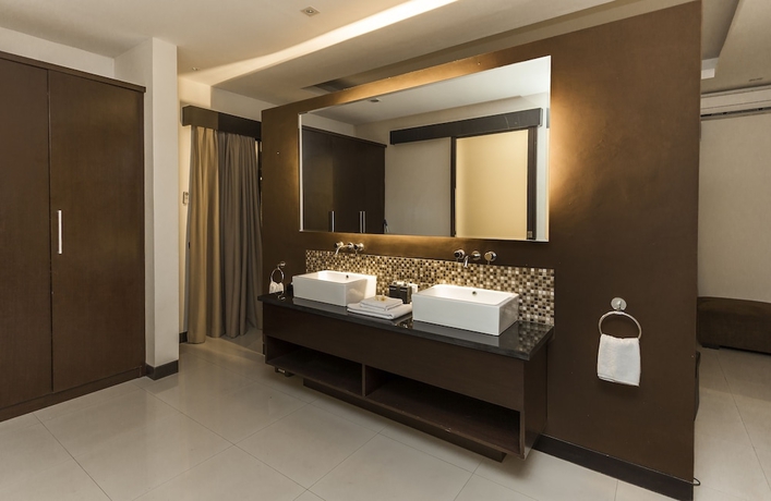 Imagen de la habitación del Hotel Villa Cascade. Foto 10