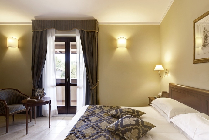 Imagen de la habitación del Hotel Villa Cattani Stuart Xvii Secolo. Foto 7