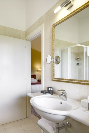 Imagen de la habitación del Hotel Villa Cattani Stuart Xvii Secolo. Foto 9