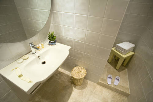 Imagen de la habitación del Hotel Villa Cécile. Foto 9