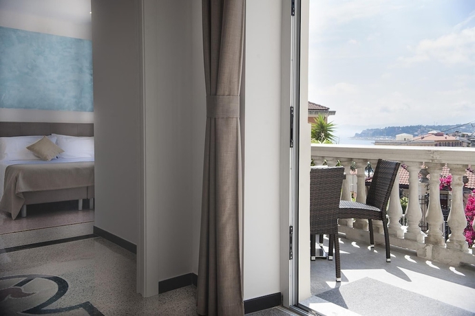 Imagen de la habitación del Hotel Villa Centa. Foto 3