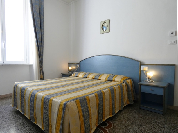 Imagen de la habitación del Hotel Villa Centa. Foto 9