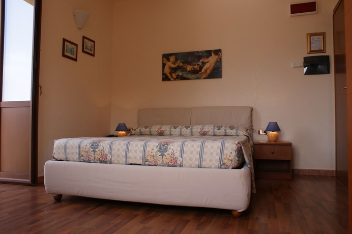Imagen de la habitación del Hotel Villa Cerelis. Foto 5