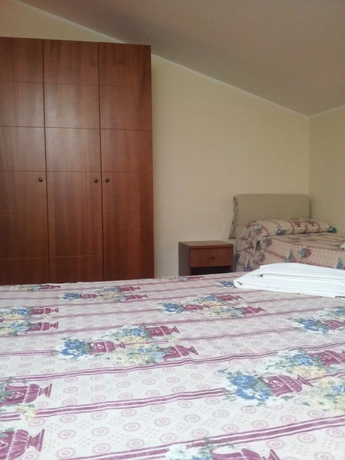 Imagen de la habitación del Hotel Villa Cerelis. Foto 7