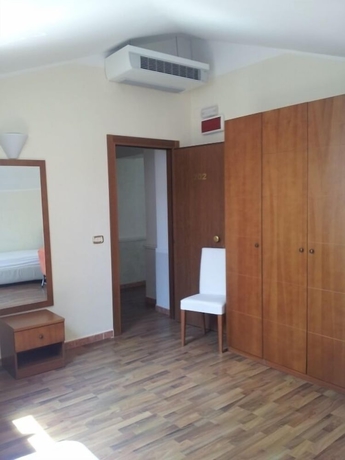 Imagen de la habitación del Hotel Villa Cerelis. Foto 12