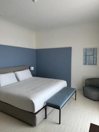 Imagen de la habitación del Hotel Villa Certosa Boutique Capri. Foto 18