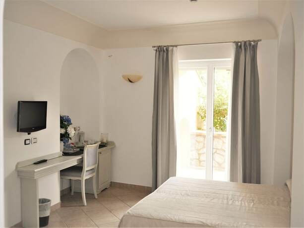 Imagen de la habitación del Hotel Villa Ceselle. Foto 14