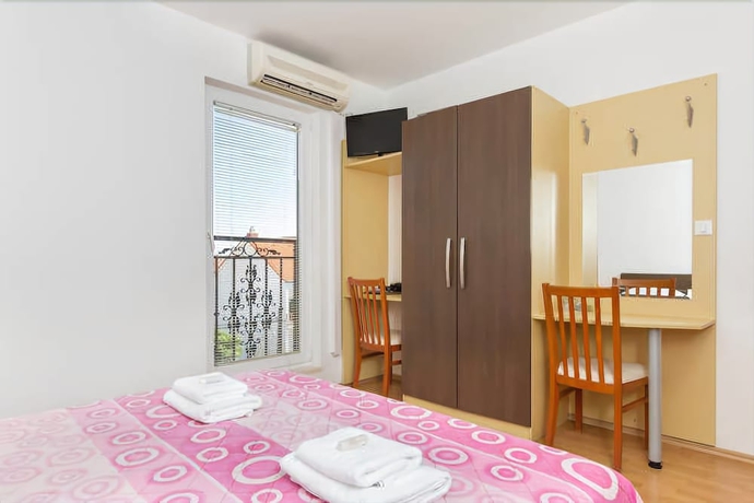 Imagen de la habitación del Hotel Villa Cezar. Foto 3