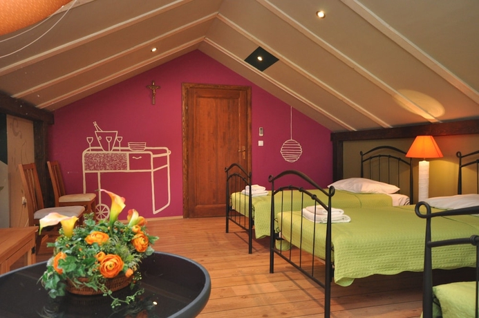 Imagen de la habitación del Hotel Villa Cezar. Foto 8