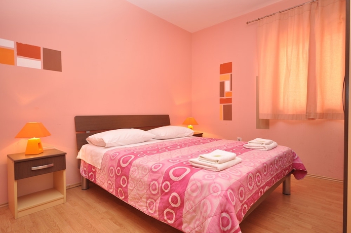 Imagen de la habitación del Hotel Villa Cezar. Foto 15