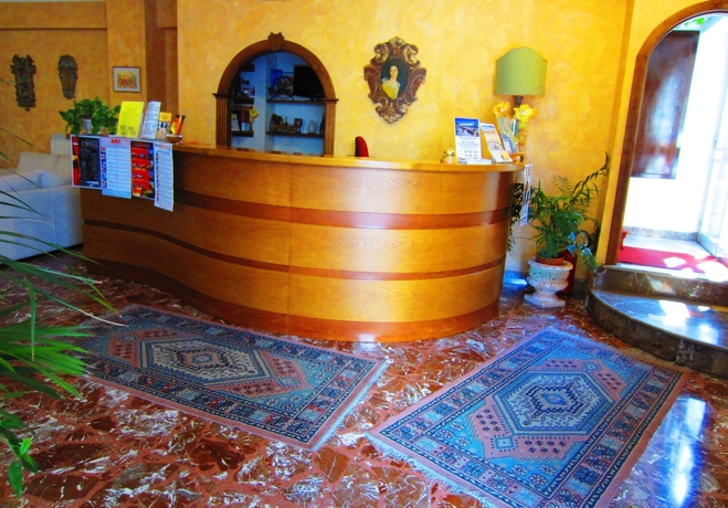 Imagen de los interiores del Hotel Villa Chiara, Taormina . Foto 11