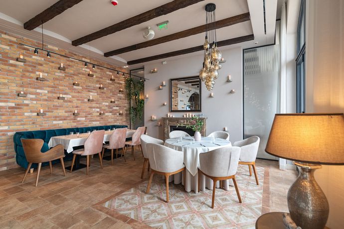 Imagen del bar/restaurante del Hotel Villa Chinka by Astor Garden Hotel. Foto 7