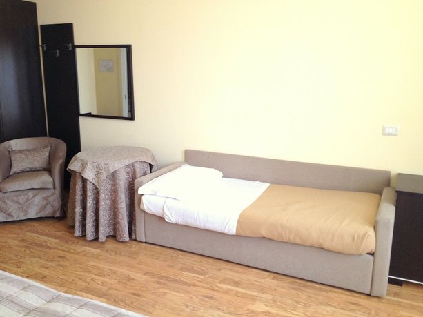 Imagen de la habitación del Hotel Villa Cinzia. Foto 12