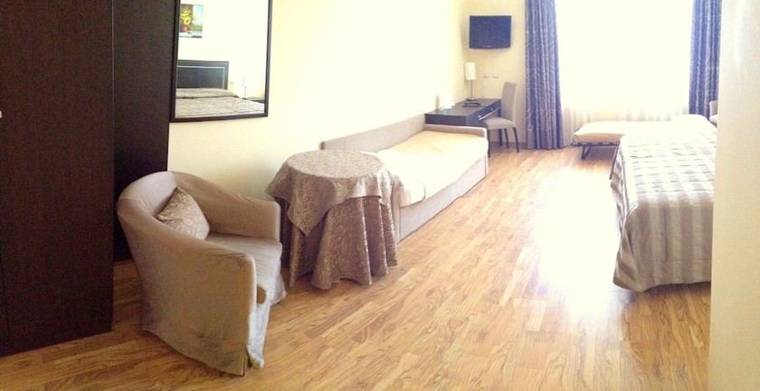 Imagen de la habitación del Hotel Villa Cinzia. Foto 15