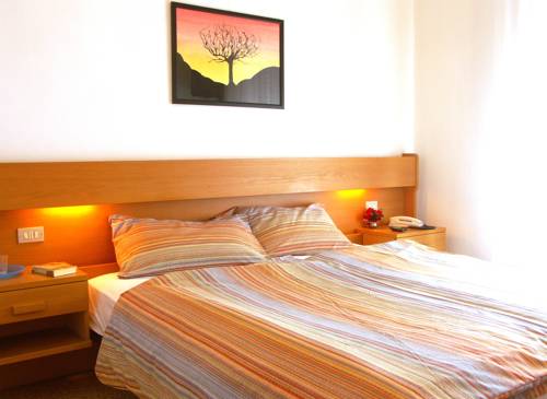 Imagen de la habitación del Hotel Villa Clara, Torbole Sul Garda. Foto 12