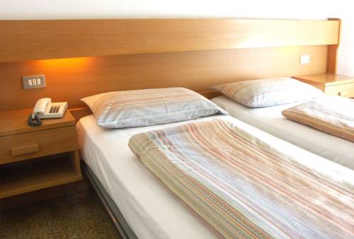 Imagen de la habitación del Hotel Villa Clara, Torbole Sul Garda. Foto 15