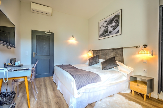 Imagen de la habitación del Hotel Villa Claudia. Foto 7