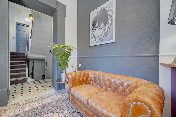 Imagen de los interiores del Hotel Villa Claudia. Foto 19