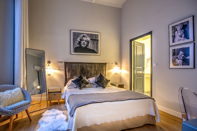 Imagen de la habitación del Hotel Villa Claudia. Foto 12