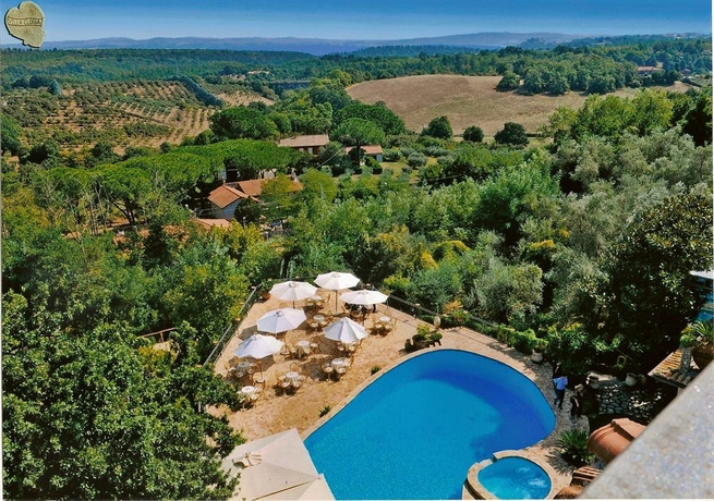 Imagen de la piscina del Hotel Villa Clodia. Foto 9