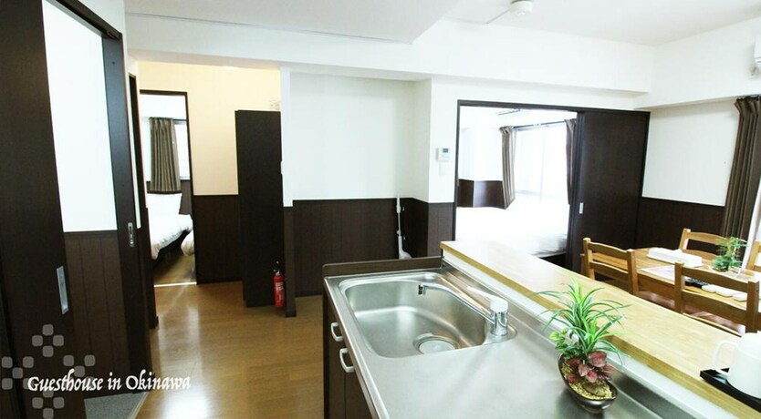 Imagen de la habitación del Hotel Villa Coast Nishimachi Guesthouse In Okinawa. Foto 8