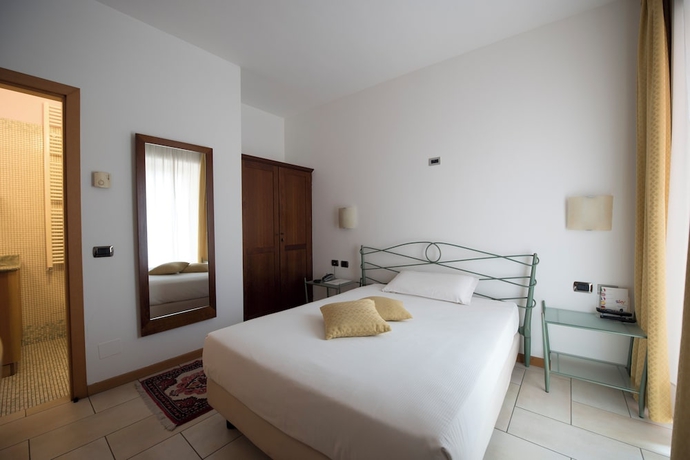 Imagen de la habitación del Hotel Villa Colico. Foto 3