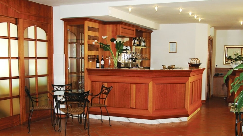 Imagen de los interiores del Hotel Villa Colico. Foto 16