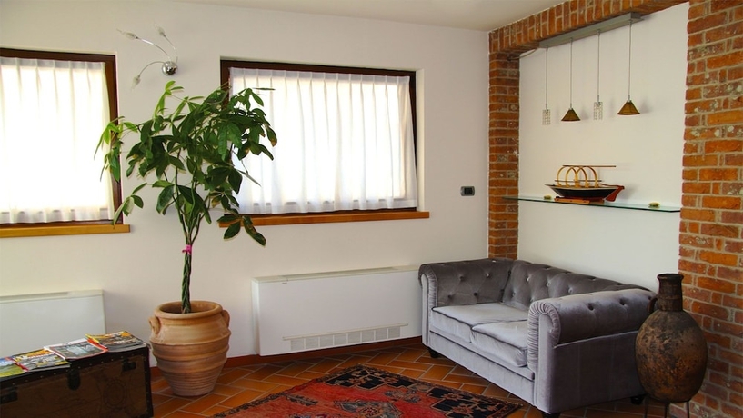 Imagen de la habitación del Hotel Villa Colico. Foto 13