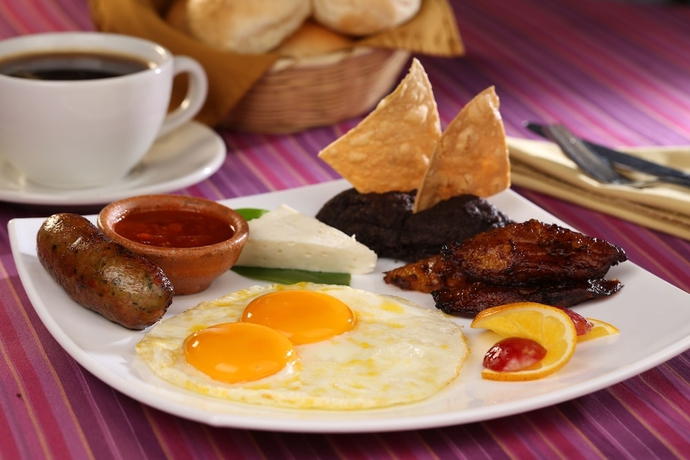 Imagen del bar/restaurante del Hotel Villa Colonial, Antigua Guatemala. Foto 4