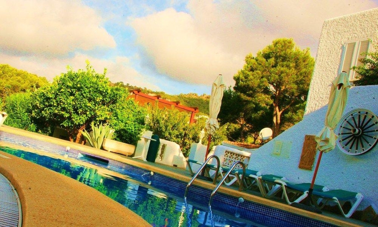 Imagen general del Hotel Villa Columbus. Foto 13