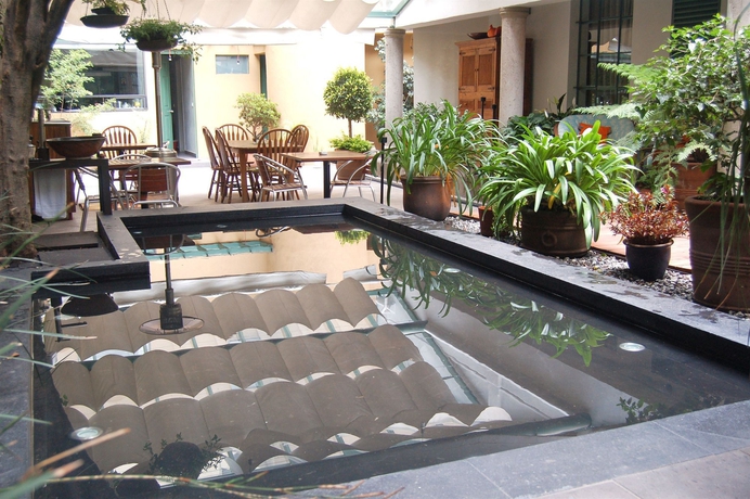 Imagen de los exteriores del Hotel Villa Condesa. Foto 5