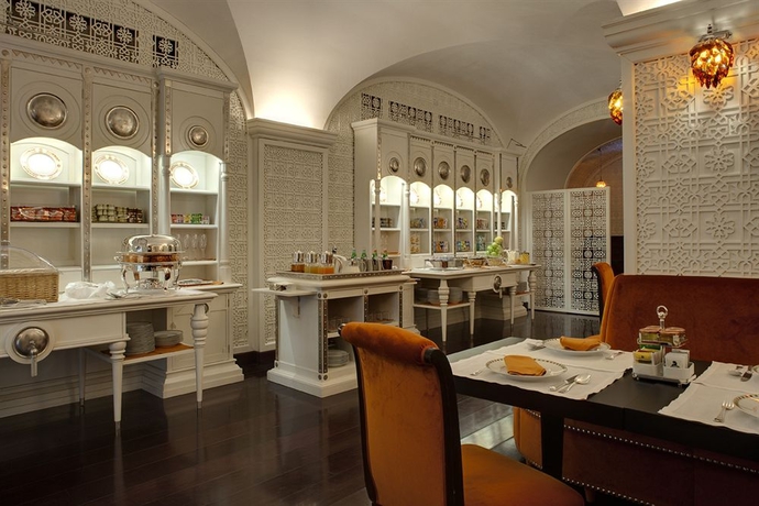 Imagen del bar/restaurante del Hotel Villa Cora. Foto 4