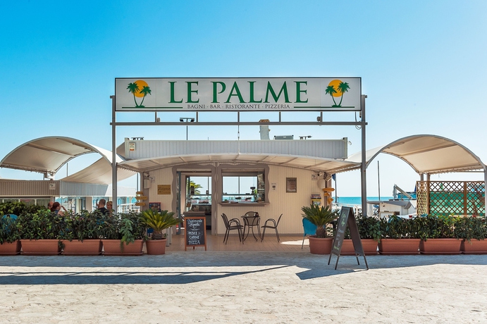 Imagen del bar/restaurante del Hotel Villa Corallo. Foto 6