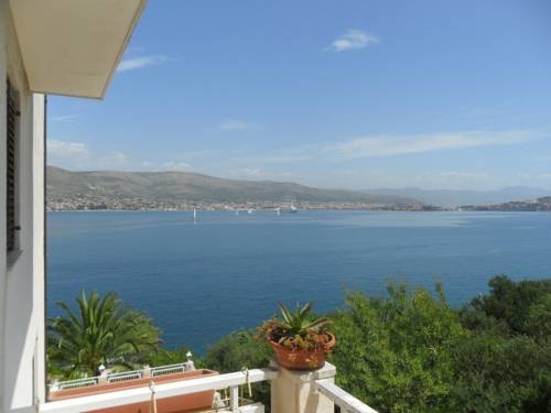 Imagen general del Hotel Villa Corona. Foto 5