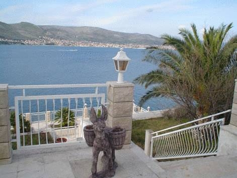 Imagen general del Hotel Villa Corona. Foto 11