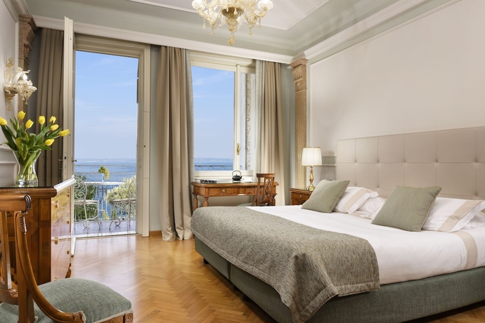 Imagen de la habitación del Hotel Villa Cortine Palace. Foto 4