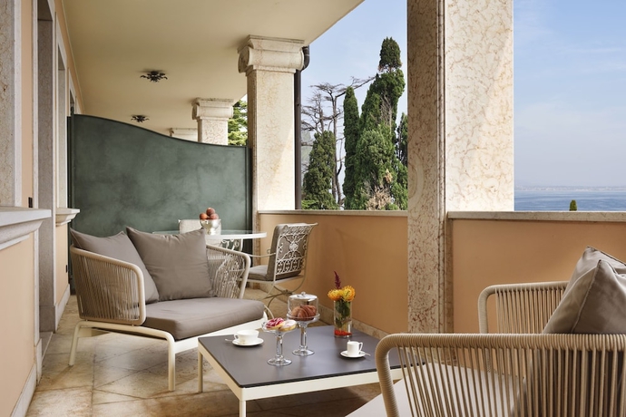 Imagen de la habitación del Hotel Villa Cortine Palace. Foto 8