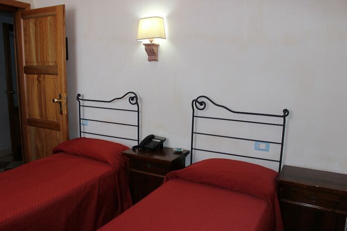 Imagen de la habitación del Hotel Villa Cosilinum. Foto 11