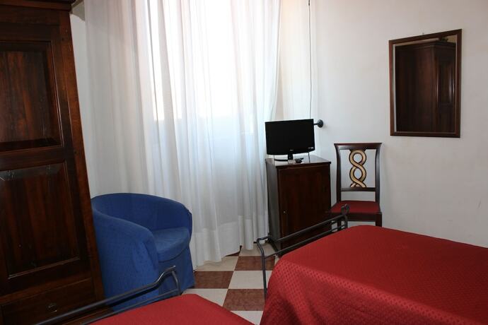 Imagen de la habitación del Hotel Villa Cosilinum. Foto 17