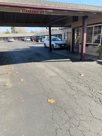 Imagen general del Hotel Villa Court Inn Oroville. Foto 2