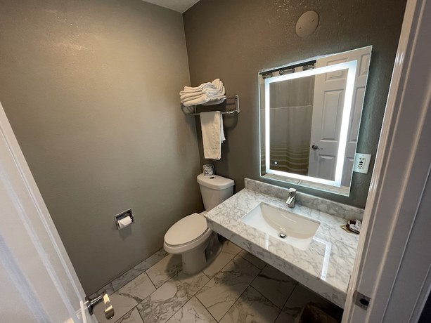 Imagen de la habitación del Hotel Villa Court Inn Oroville. Foto 16