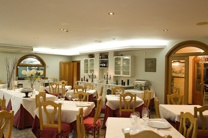 Imagen del bar/restaurante del Hotel Villa Covelo. Foto 7