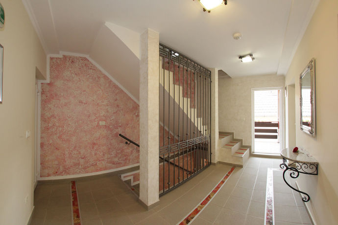 Imagen de los interiores del Hotel Villa Cristian. Foto 15