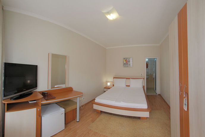 Imagen del bar/restaurante del Hotel Villa Cristian. Foto 2