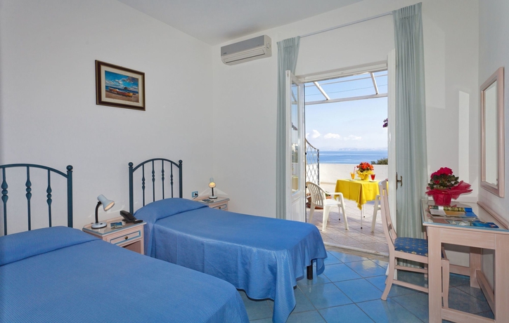 Imagen de la habitación del Hotel Villa D'Orta. Foto 13