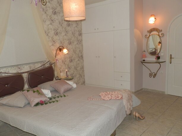 Imagen de la habitación del Hotel Villa Daizy. Foto 15