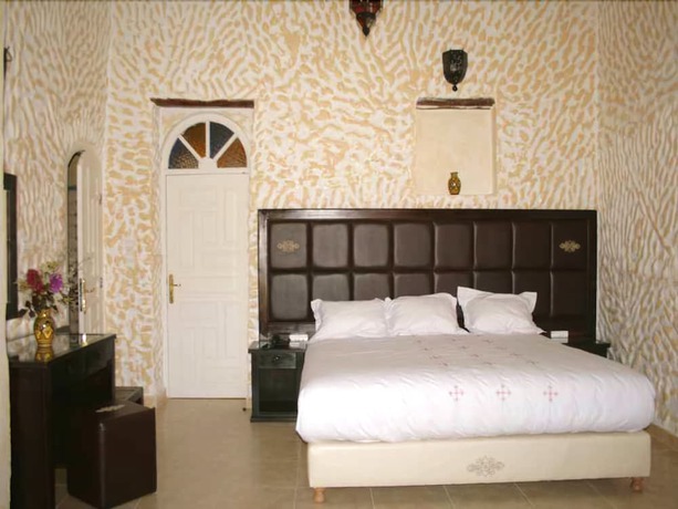 Imagen de la habitación del Hotel Villa Damonte. Foto 18